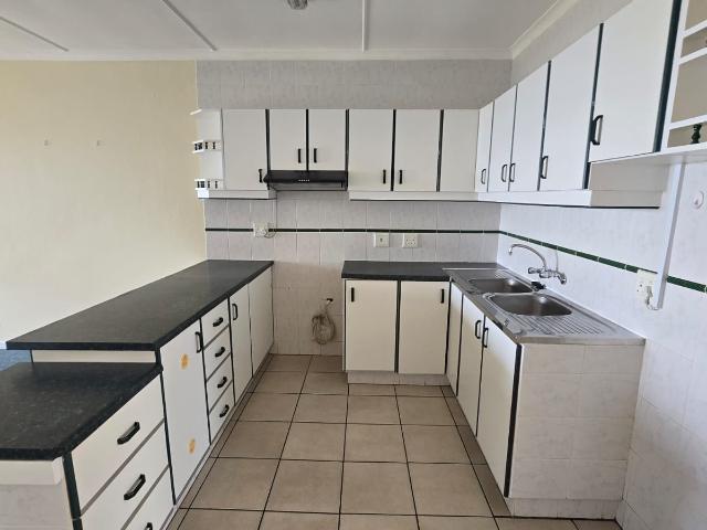 Townhouse for sale in Kingsburgh, Kwazulu-natal
