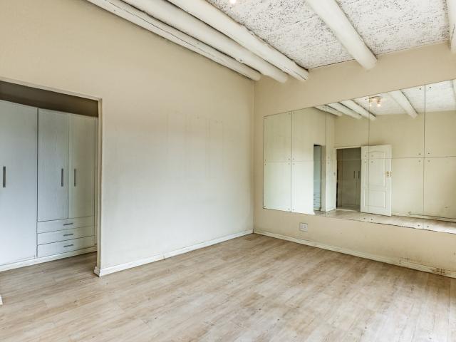 Townhouse for sale in Waterkloof, Gauteng