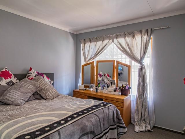 Townhouse for sale in Nooitgedacht, Gauteng