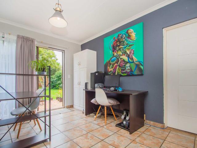 Townhouse for sale in Nooitgedacht, Gauteng