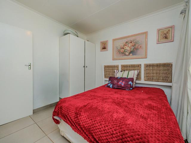 Townhouse for sale in Nooitgedacht, Gauteng