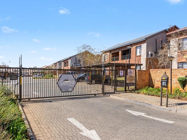 Townhouse for sale in Nooitgedacht, Gauteng