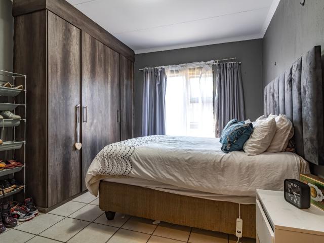 Townhouse for sale in Nooitgedacht, Gauteng