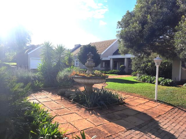 Townhouse for sale in Nellmapius, Gauteng