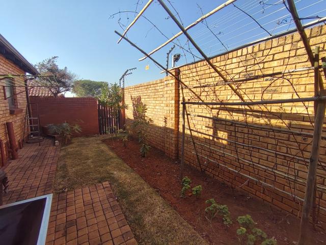 Townhouse for sale in Nellmapius, Gauteng