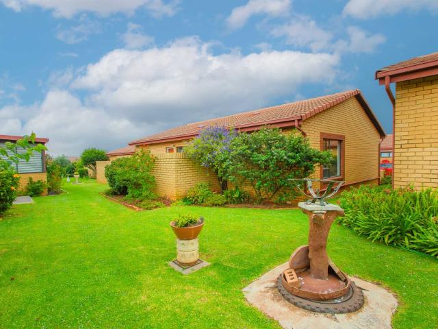 Townhouse for sale in Nooitgedacht, Gauteng