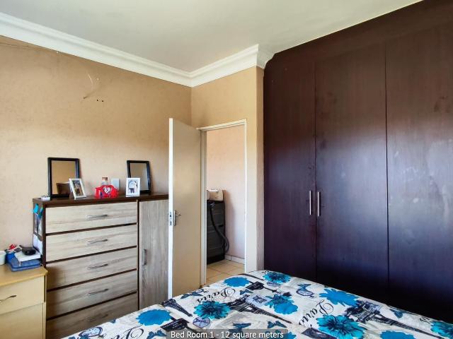 Townhouse for sale in Vosloorus, Gauteng