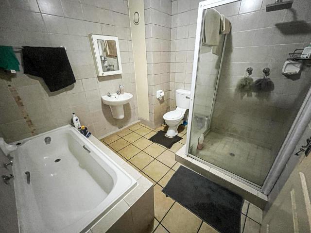 Townhouse for sale in Vosloorus, Gauteng