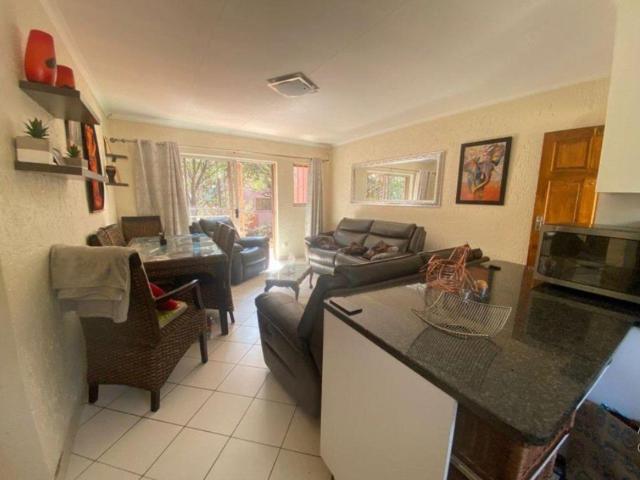 Townhouse for sale in Vosloorus, Gauteng