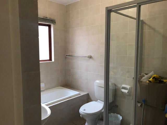 Townhouse for sale in Vosloorus, Gauteng