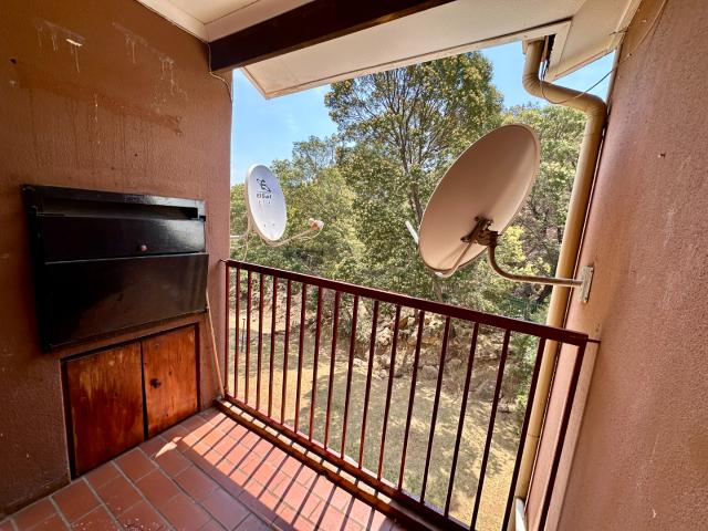 Townhouse for sale in Vosloorus, Gauteng