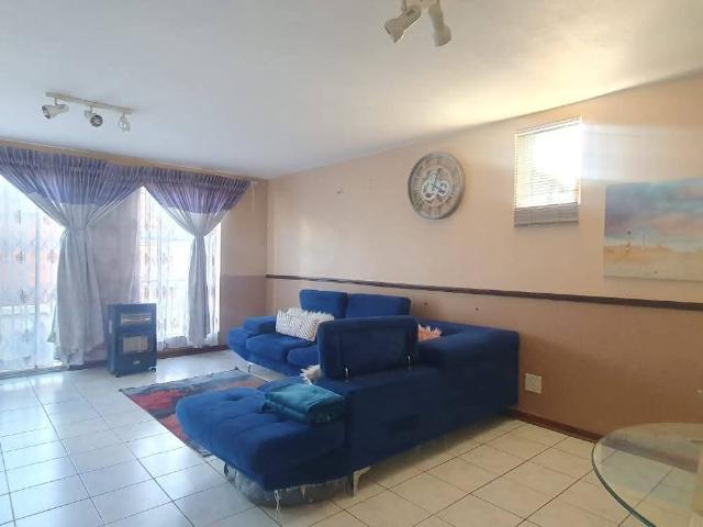 Townhouse for sale in Vosloorus, Gauteng