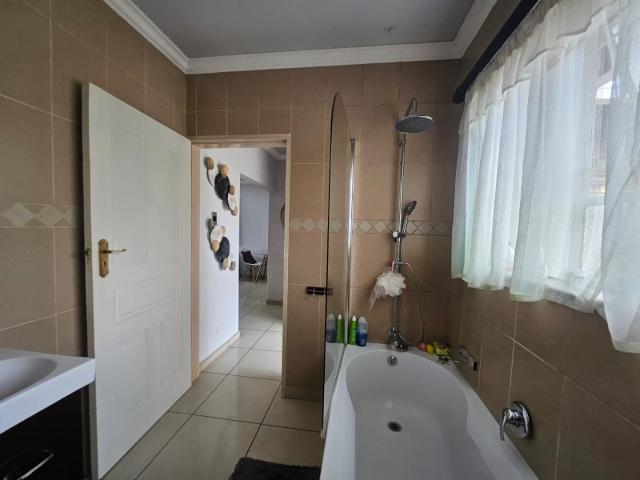 Townhouse for sale in Ekurhuleni, Gauteng