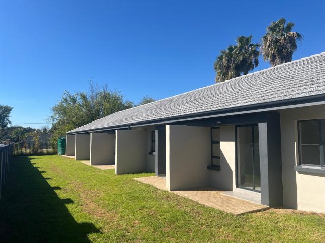 Townhouse for sale in Waterkloof, Gauteng
