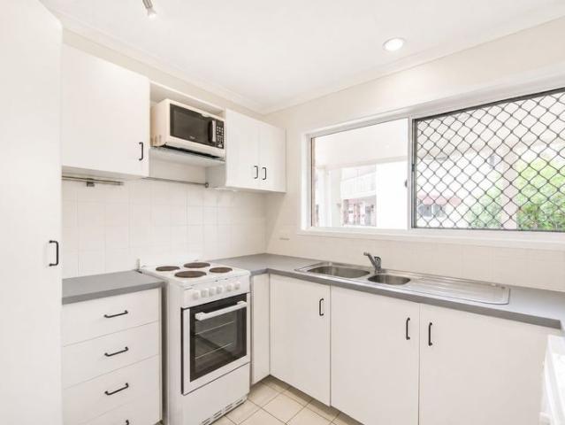 Townhouse for rent in Toombul, Queensland