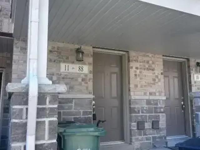 Townhouse for rent in Galt, Cambridge