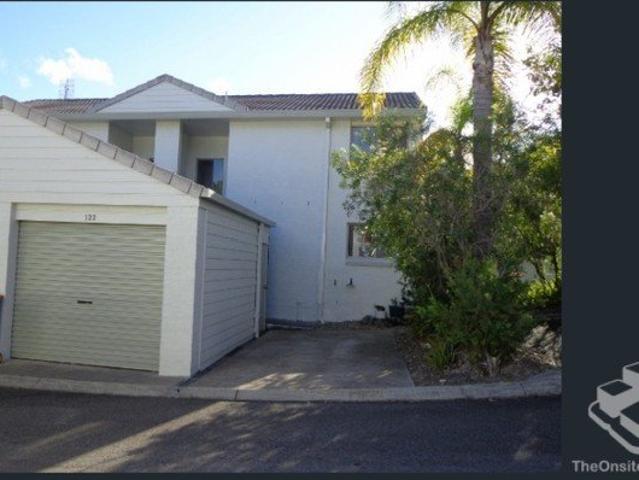 Townhouse for rent in Fernbrook, Queensland