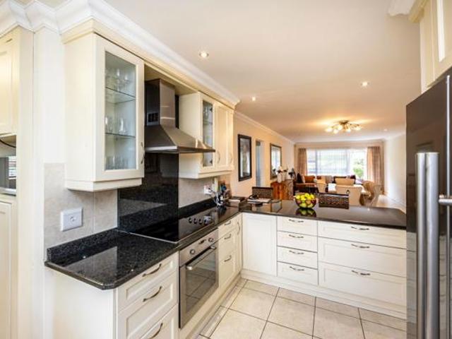 Townhouse for sale in Amatola View, Bhisho