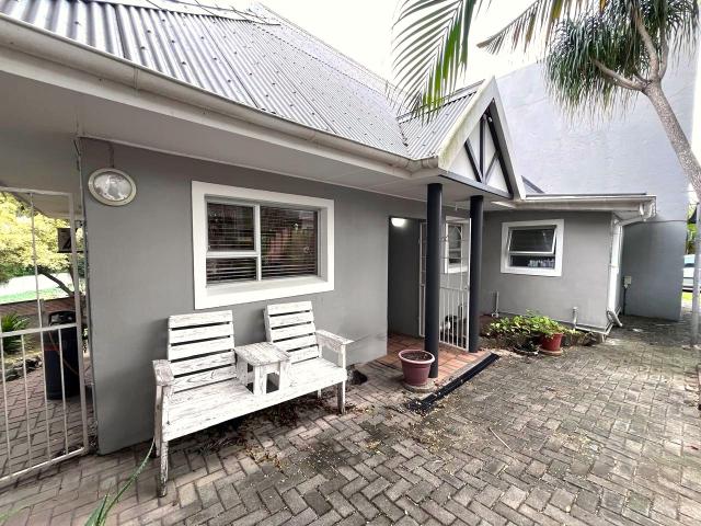 Townhouse for sale in East London, Eastern Cape