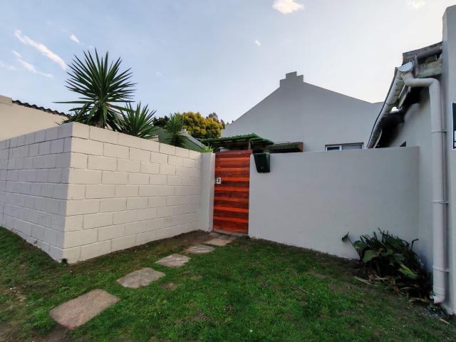Townhouse for rent in East London, Eastern Cape