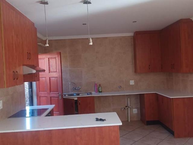 Townhouse for sale in Ekurhuleni, Gauteng