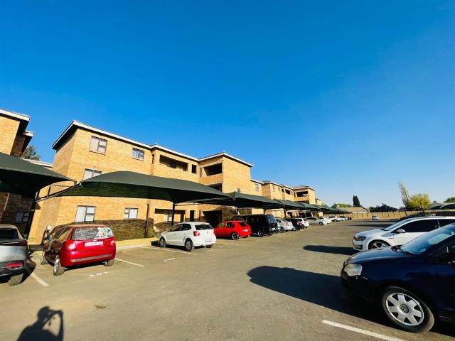 Townhouse for sale in Ekurhuleni, Gauteng