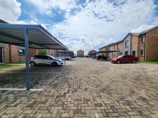 Townhouse for sale in Ekurhuleni, Gauteng