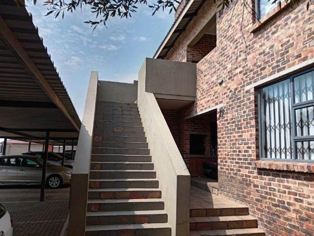 Townhouse for sale in Ekurhuleni, Gauteng