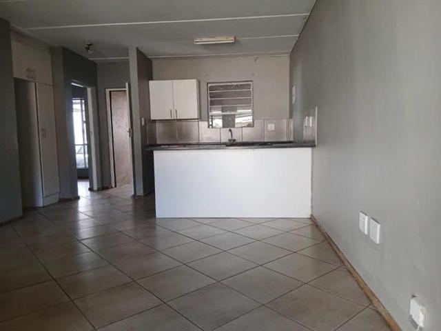 Townhouse for rent in Ekurhuleni, Gauteng