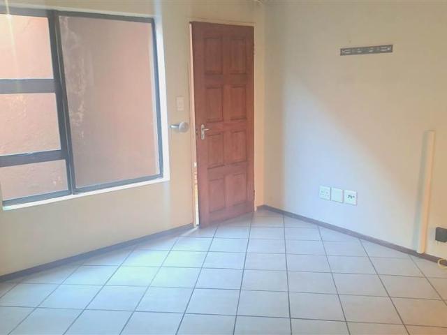 Townhouse for sale in Ekurhuleni, Gauteng