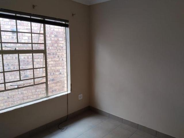 Townhouse for rent in Westonaria, Gauteng