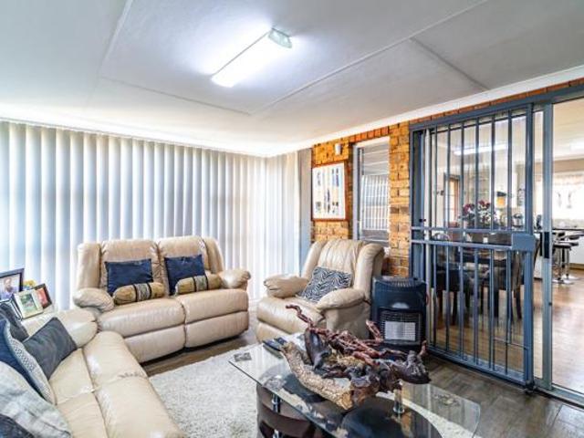 Townhouse for sale in Westonaria, Gauteng