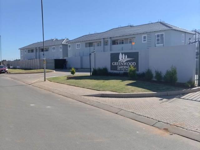 Townhouse for rent in Ekurhuleni, Gauteng