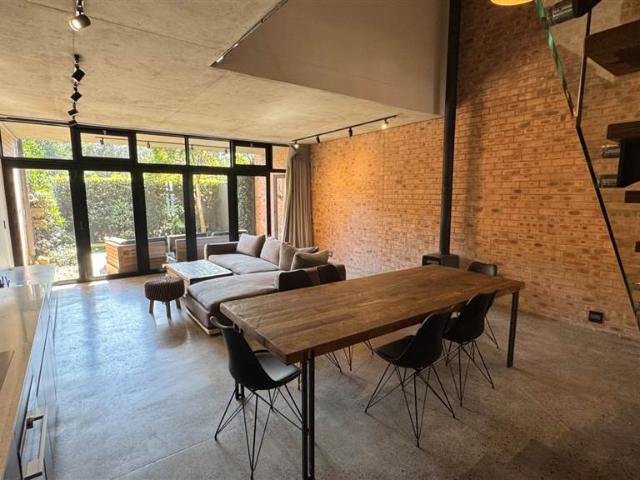 Townhouse for sale in Waterkloof, Gauteng