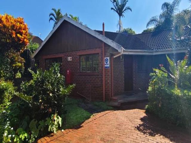 Townhouse for rent in Seaview, Kwazulu-natal