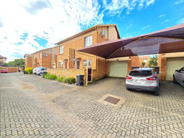 Townhouse for rent in Centurion, Gauteng