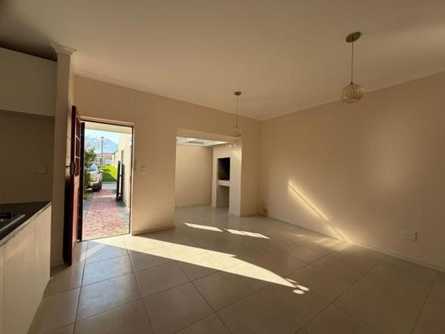 Townhouse for rent in Cape Town, Western Cape