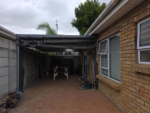 Townhouse for sale in Cape Town, Western Cape