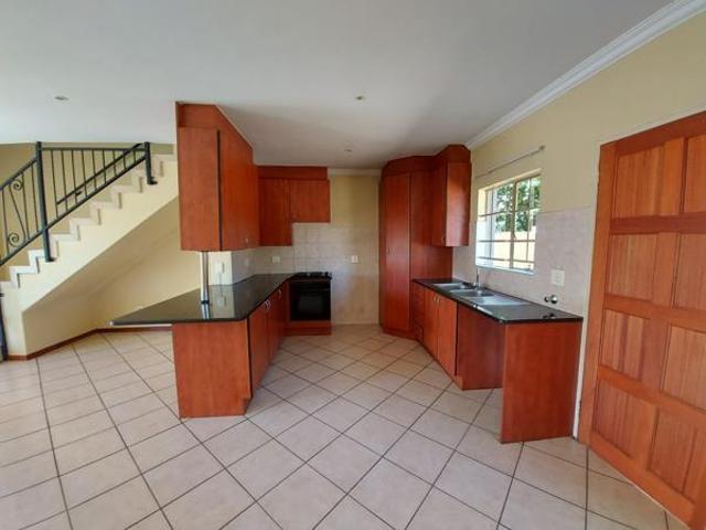 House for rent in Waterkloof, Gauteng