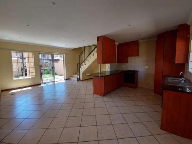 Townhouse for rent in Pretoria, City of Tshwane Metropolitan Municipality