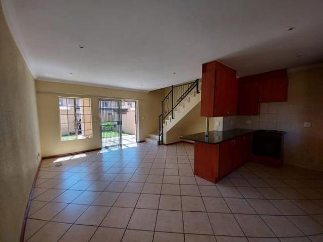 House for rent in Waterkloof, Gauteng
