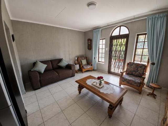 Townhouse for sale in UMhlathuze Municipality, Kwazulu-natal
