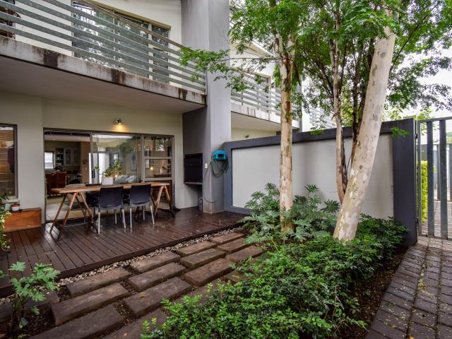 Townhouse for rent in Waterkloof, Gauteng