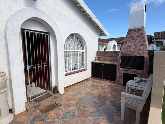 Townhouse for sale in Cape St Francis, Eastern Cape