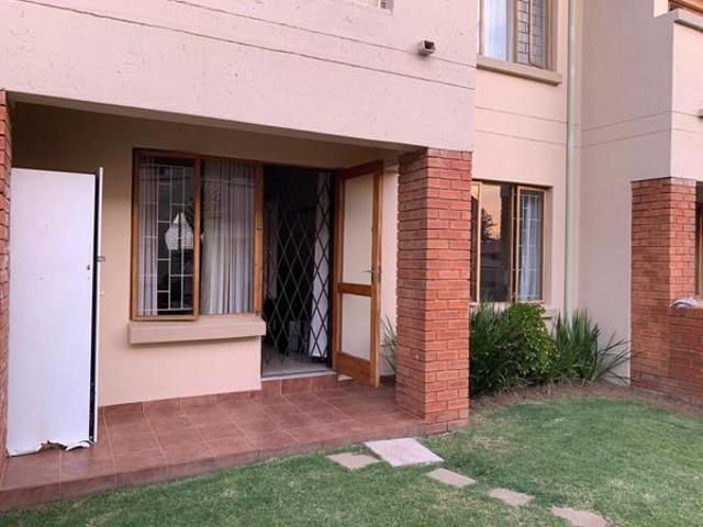 Townhouse for rent in Ekurhuleni, Gauteng