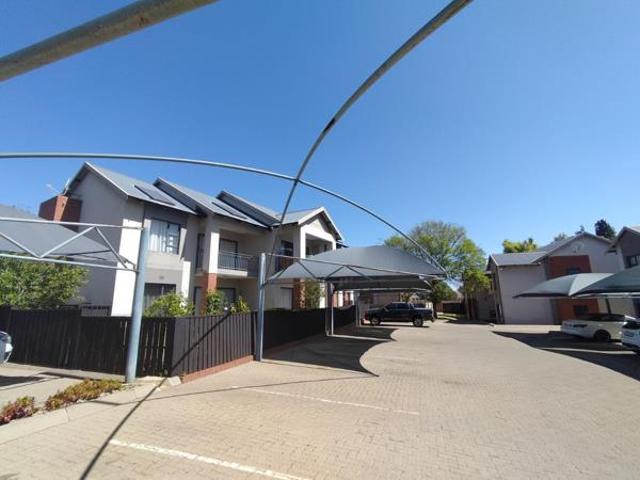 Townhouse for rent in Jansenpark, City of Ekurhuleni Metropolitan Municipality