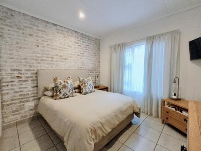 Townhouse for sale in Dr Kenneth Kaunda, North West