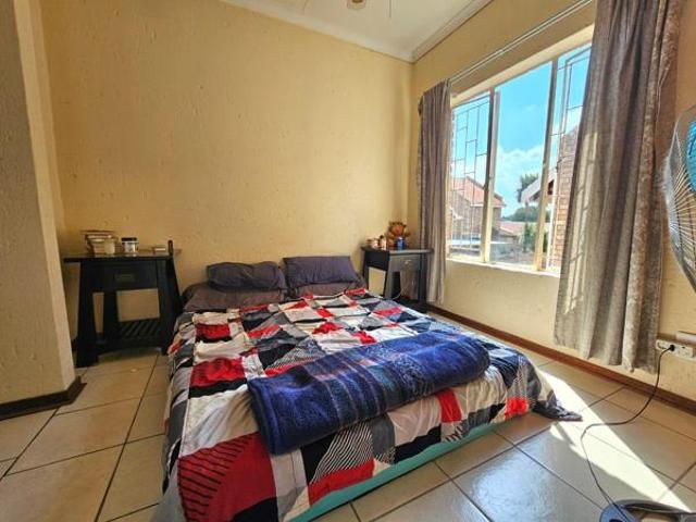 Townhouse for sale in Dr Kenneth Kaunda, North West