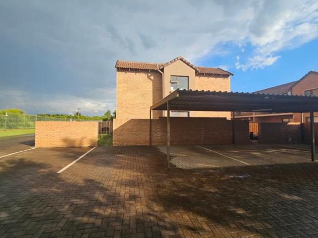 Townhouse for sale in Bloemfontein, Free State