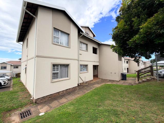 Townhouse for sale in East London, Buffalo City Metropolitan Municipality